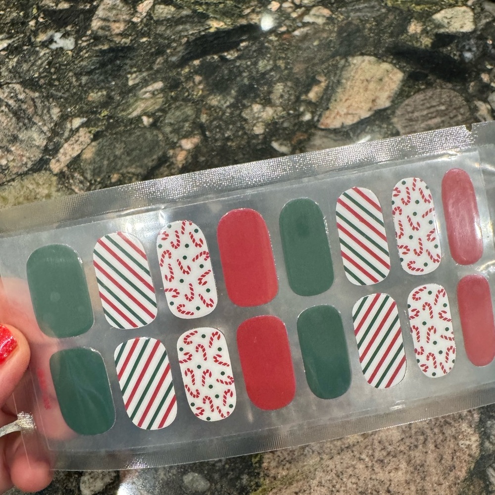 Candy Cane Christmas Nail Wraps | Holiday Nail Stickers | 16 Count - Picture 4 of 5